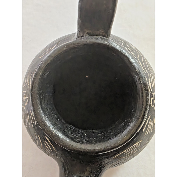 Vintage Quinchamali Chilean Art Pottery Black Teapot Handcrafted Folk Art - Picture 9 of 10